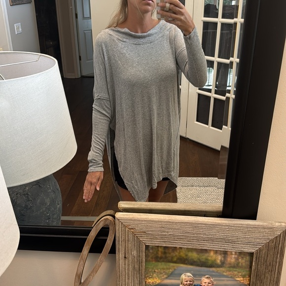 We The Free Asymmetric Grapevine Tunic in Gray - Picture 7 of 10